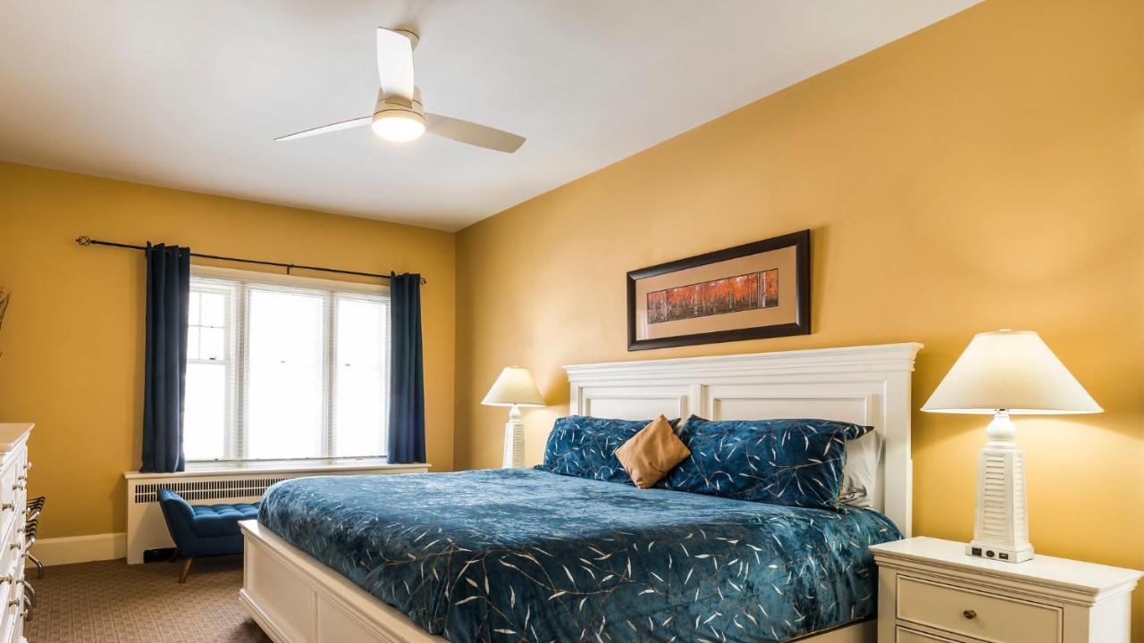 The Inn On Bay Gravenhurst Extérieur photo