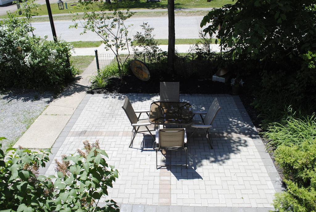 The Inn On Bay Gravenhurst Extérieur photo